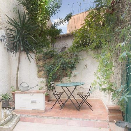 Right House - Small Garden In Old Town - Historical Castle District 칼리아리 외부 사진